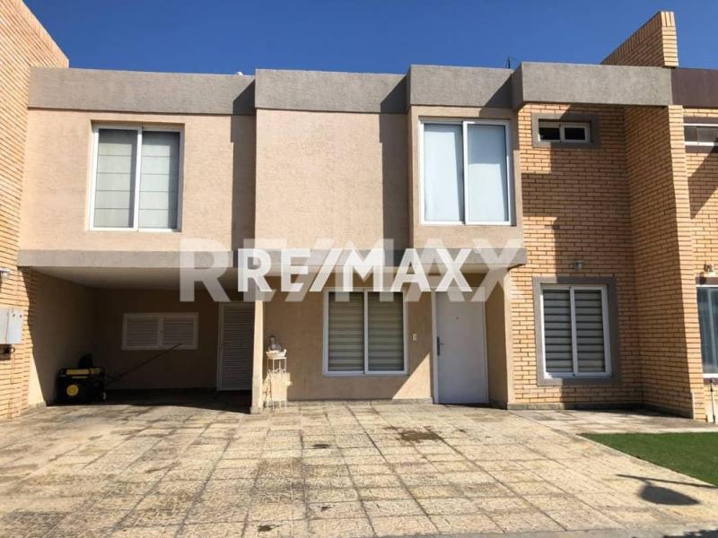 Casa en venta Urb. Villa Sol. Puerta Maraven