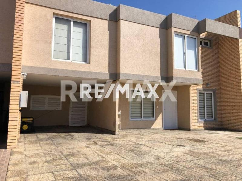 Casa en venta Urb. Villa Sol. Puerta Maraven