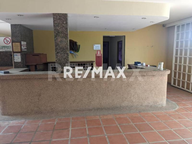 Edificio en Venta, con vista al mar, Urb. Zarabón.