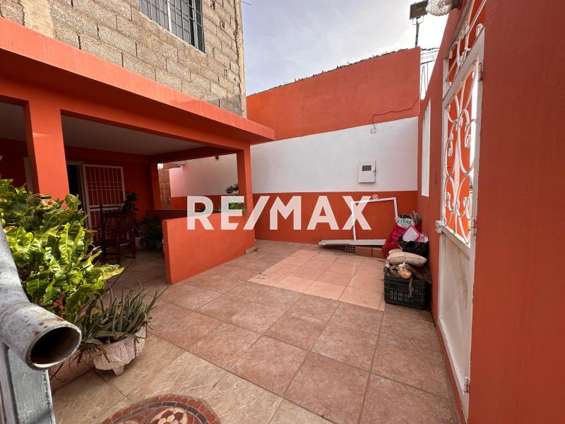 Casa en venta caja de agua punto fijo