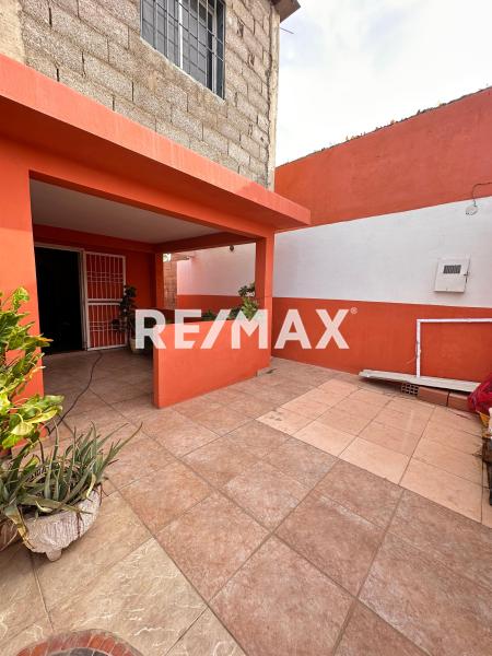 Casa en venta caja de agua punto fijo