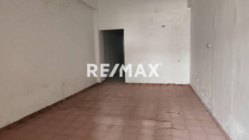 LOCAL COMERCIAL CALLE COMERCIO PUNTO FIJO