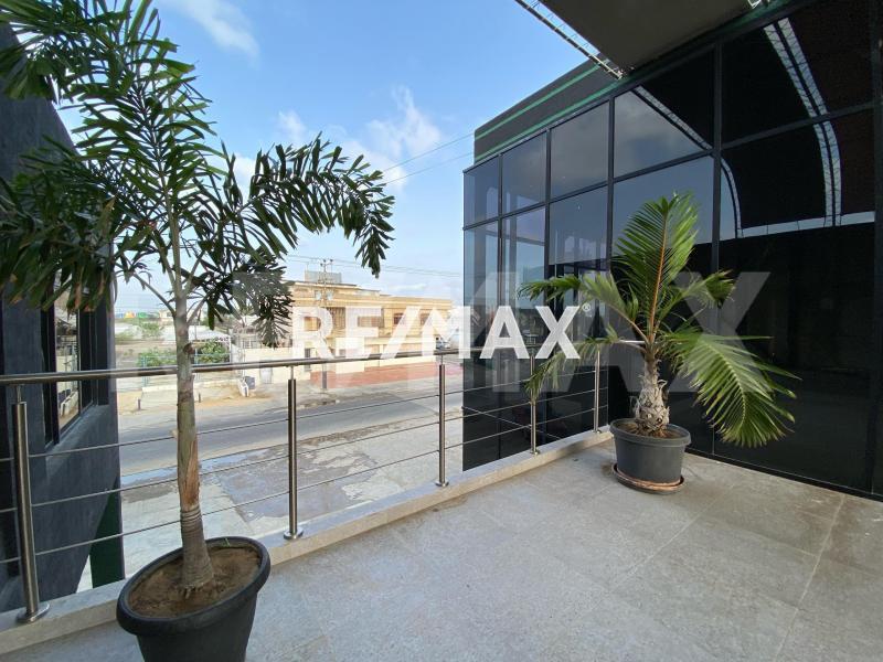 VENTA LOCALES  PUERTA MARAVEN AV OLLARVIDES