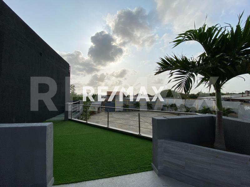 VENTA LOCALES  PUERTA MARAVEN AV OLLARVIDES