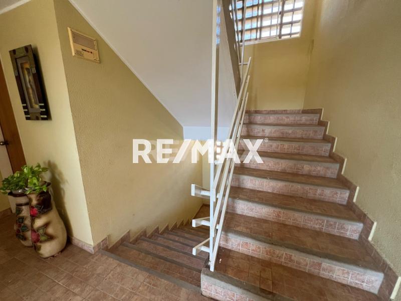 Apartamento en Alquiler Parque Residencial San Roman.