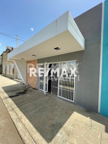 En Venta Local Comercial av los caobos, urb santa irene