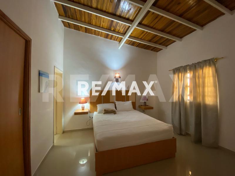 En Venta Hotel Los Taques, Falcón, VEN