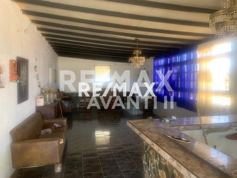 En Venta Negocio Cumujacoa Vía Los Taques, Falcon, VEN
