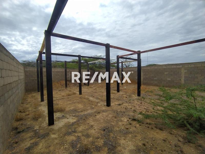 En Venta Terreno y Parcela Los Taques, Falcón, VEN