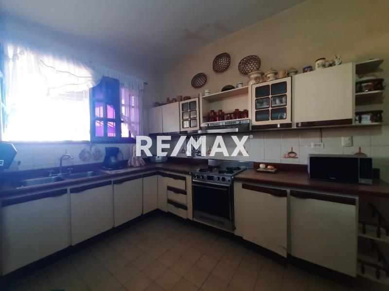 En Venta Casa o TownHouse Los Caciques, Punto Fijo, Municipio Carirubana del Estado Falcon, VEN.