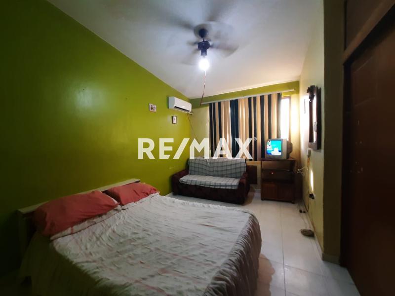 En Alquiler Casa o TownHouse Los Caciques, Punto Fijo, Municipio Carirubana del Estado Falcon, VEN.