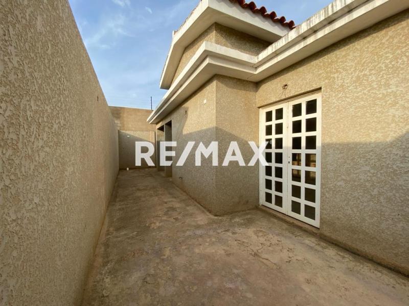 En Venta Casa o TownHouse Conjunto Residencial Villa Norte Puerta Maraven