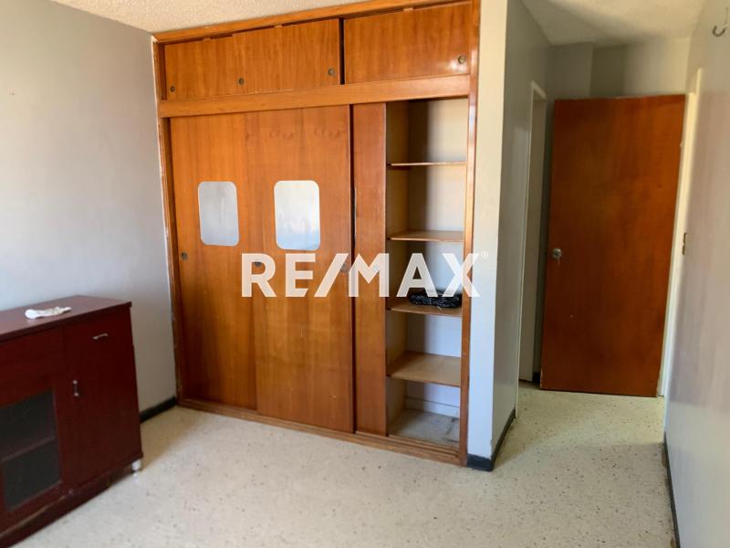 En Alquiler Apartamento Urb Santa Irene, Punto Fijo, Carirubana, Falcón, 4102, VEN