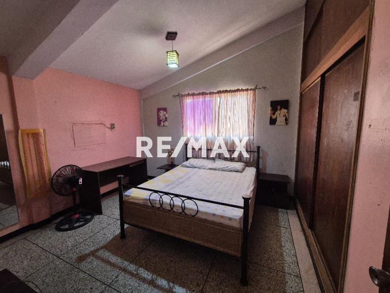 En Venta Casa o TownHouse Santa Irene