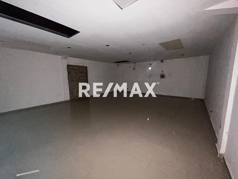 En Venta Local Comercial Calle Bolivia, Centro, Punto Fijo, Carirubana, Falcón, 4102, VEN