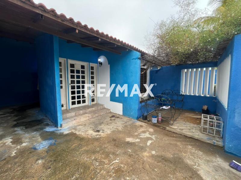 En Alquiler Casa o TownHouse Sector Zarabon, urb Virtudes I Punto Fijo, Edo Falcon