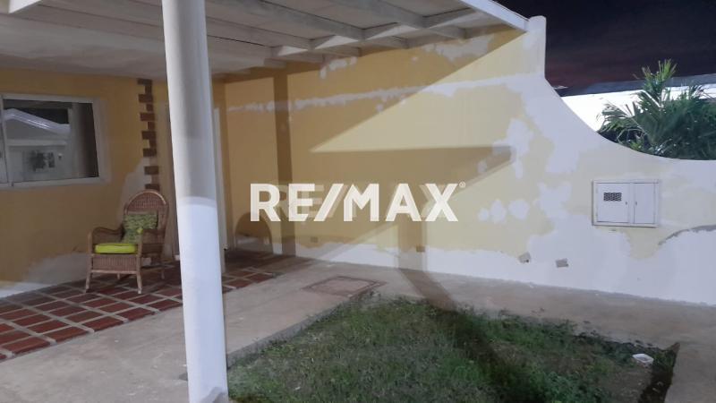 En Venta Casa o TownHouse Urb. Casacoima Country, Casacoima Punto Fijo Estado Falcon