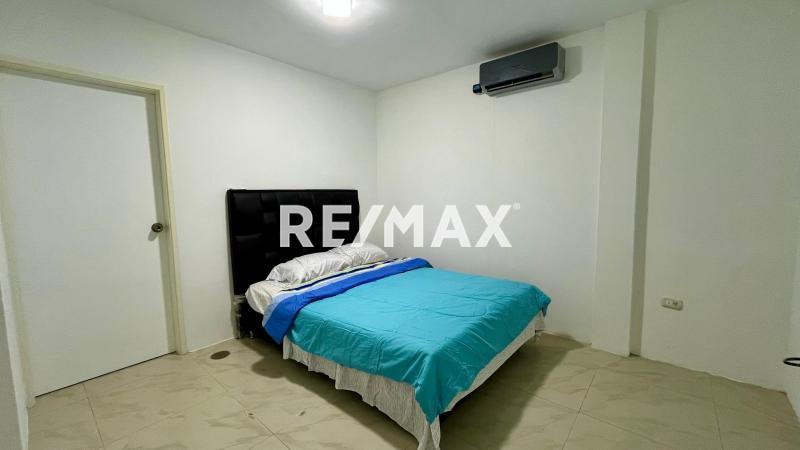 En Alquiler Casa o TownHouse Puerta Maraven. Punto Fijo, Edo Falcón.