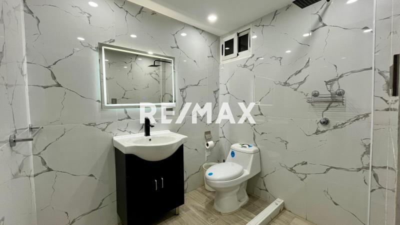 En Alquiler Casa o TownHouse Puerta Maraven. Punto Fijo, Edo Falcón.