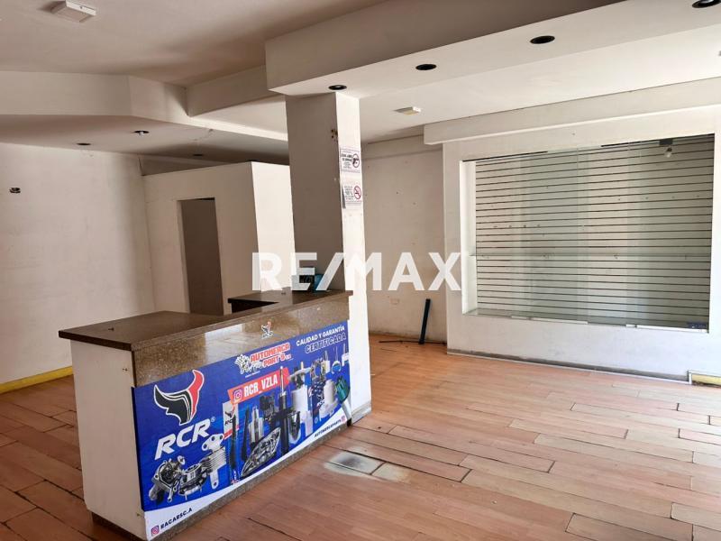 En Alquiler Local Comercial Calle Comercio, Carirubana, Punto Fijo, Carirubana, Falcón, 4102, VEN