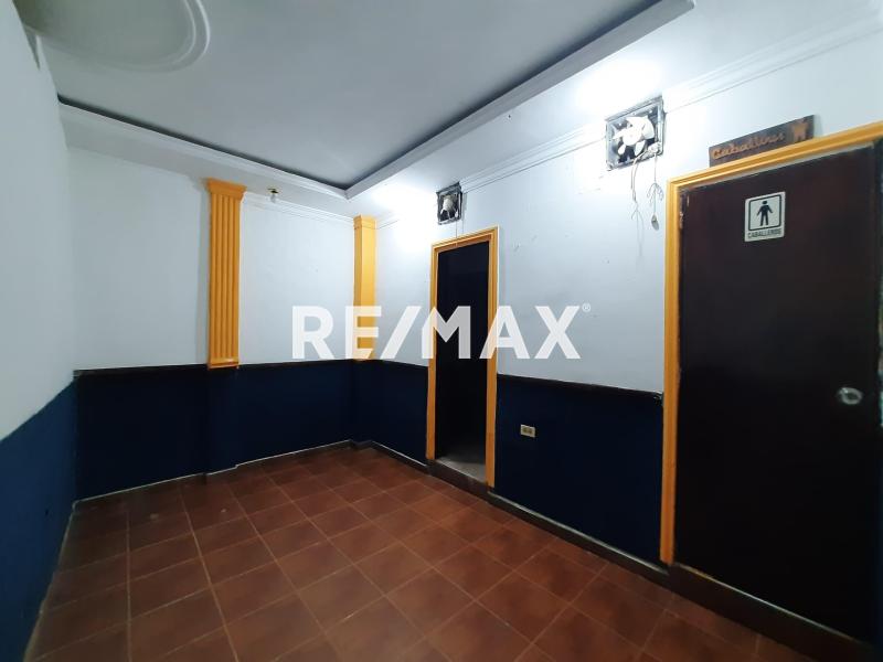 En Alquiler Local Comercial Calle Comercio, Carirubana, Punto Fijo, Carirubana, Falcón, 4102, VEN