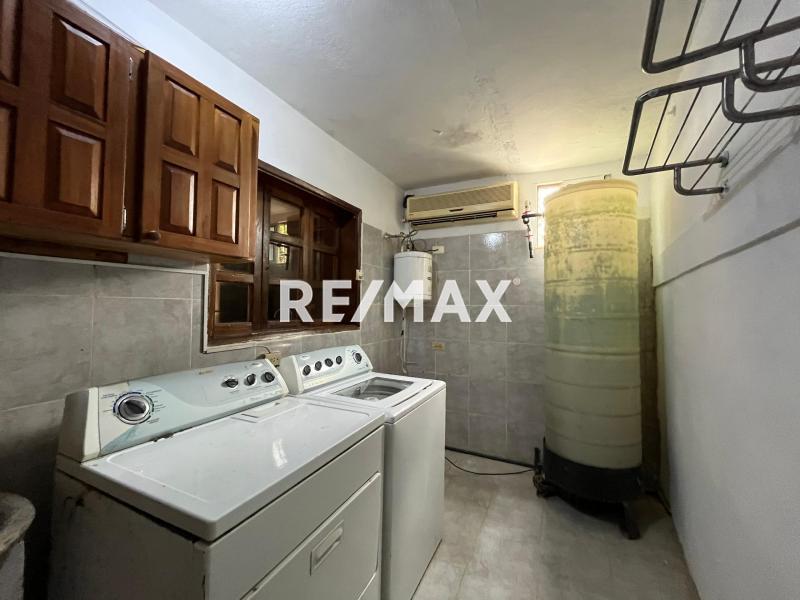 En Alquiler Apartamento Urb Zarabon