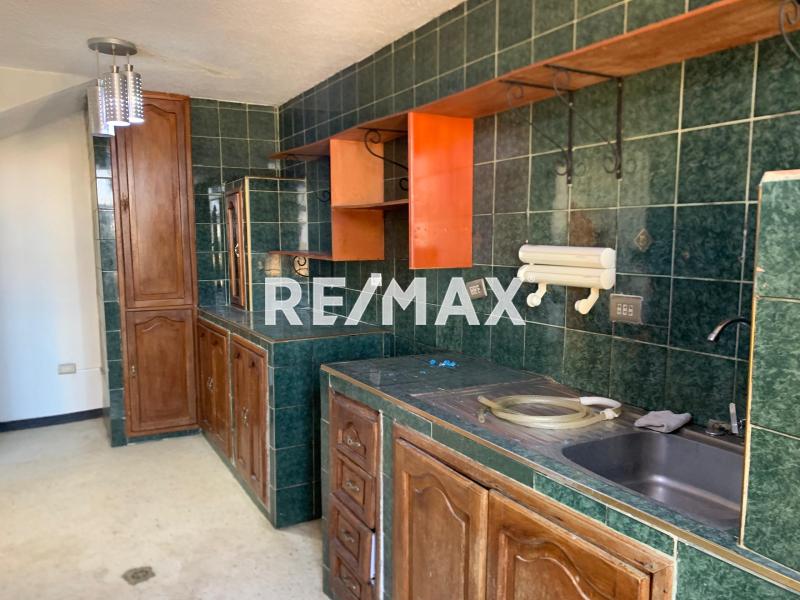 En Alquiler Apartamento Urb Zarabon