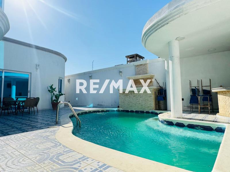 En Venta Casa o TownHouse Avenida Luis Beltrán Prieto Figueroa, Caja de Agua, Punto Fijo, Falcón, 4102, VEN