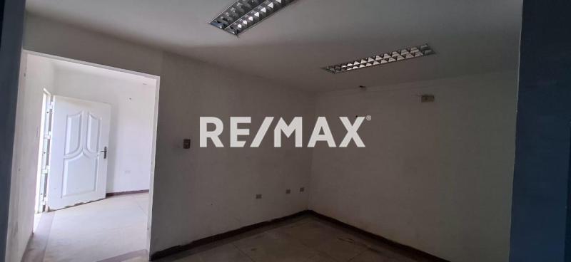 En Venta Local Comercial Centro Comercial Sambil Paraguaná, Punto Fijo, Edo. Falcón, VEN.