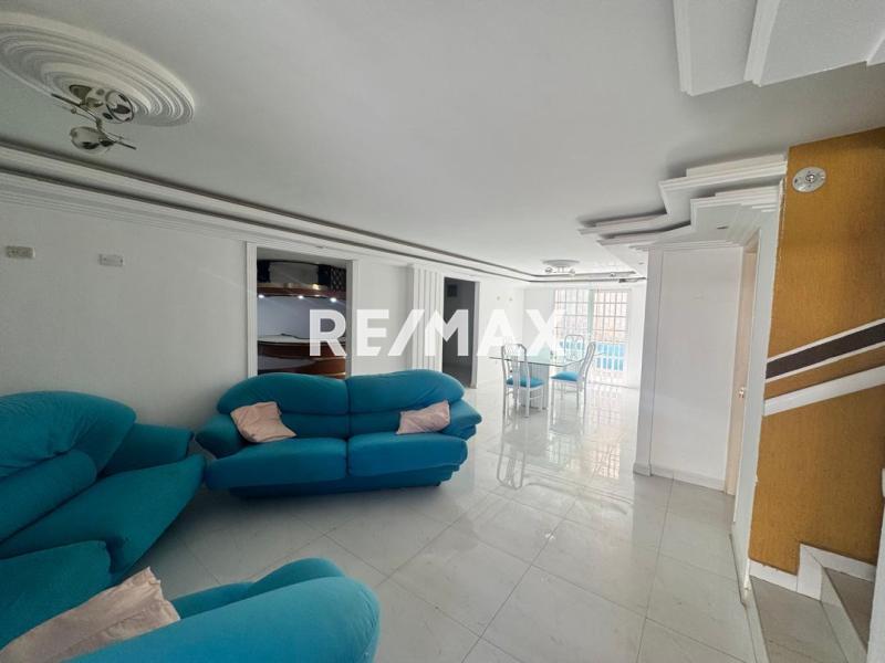 En Venta Casa o TownHouse PUERTA MARAVEN , CALLE SAN ROMAN