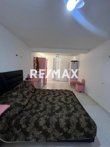 En Venta Casa o TownHouse PUERTA MARAVEN , CALLE SAN ROMAN