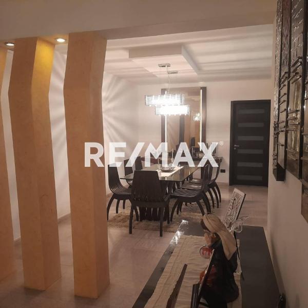 En Venta Casa o TownHouse PUERTA MARAVEN , CALLE SAN ROMAN