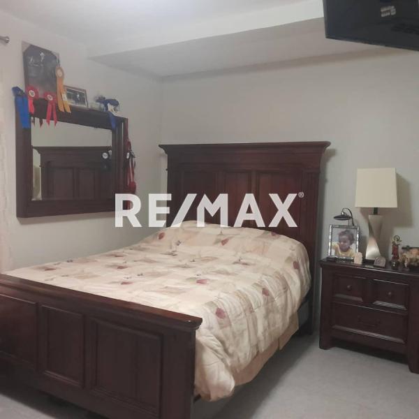 En Venta Casa o TownHouse PUERTA MARAVEN , CALLE SAN ROMAN