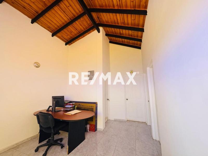 En Venta Casa o TownHouse PUERTA MARAVEN , CALLE SAN ROMAN