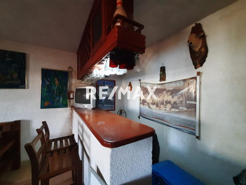 En Venta Casa o TownHouse PUERTA MARAVEN CALLE CURIMAGUA