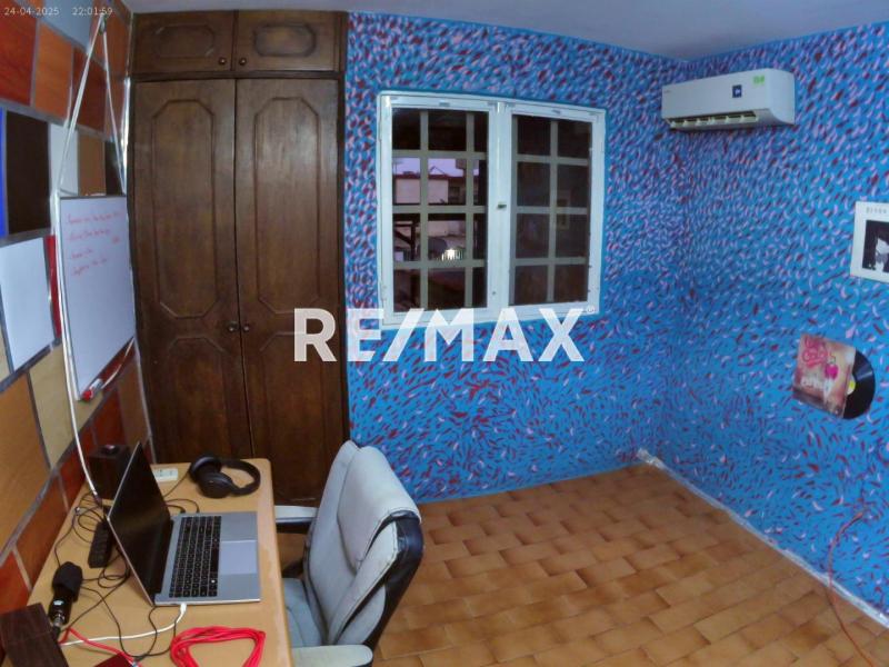 En Venta Casa o TownHouse PUERTA MARAVEN URBA. MARACARDON