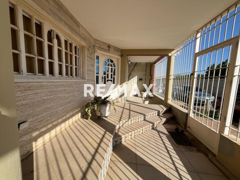 En Alquiler Casa o TownHouse Puerta Maraven, Cardón, Falcón, 4154, VEN