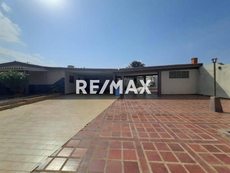 En Venta Casa o TownHouse Puerta Maraven, Urb Manaure