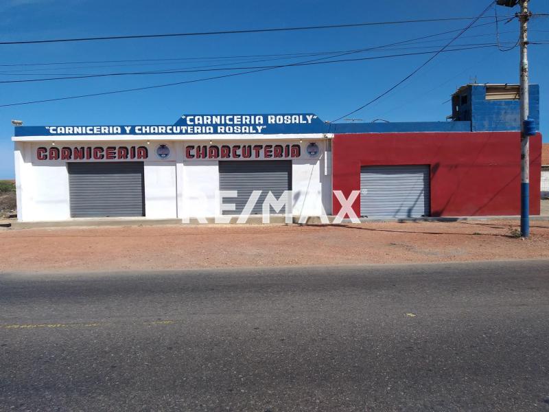 En Venta Local Comercial Avenida Ollarvides, Puerta Maraven, Cardón, Falcón, 4167, VEN