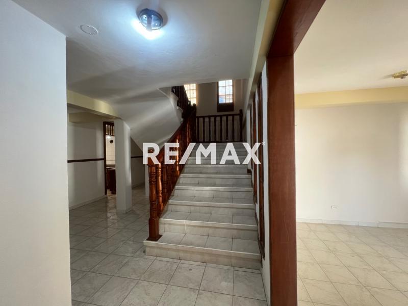 En Venta Casa o TownHouse Judibana, punto Fijo