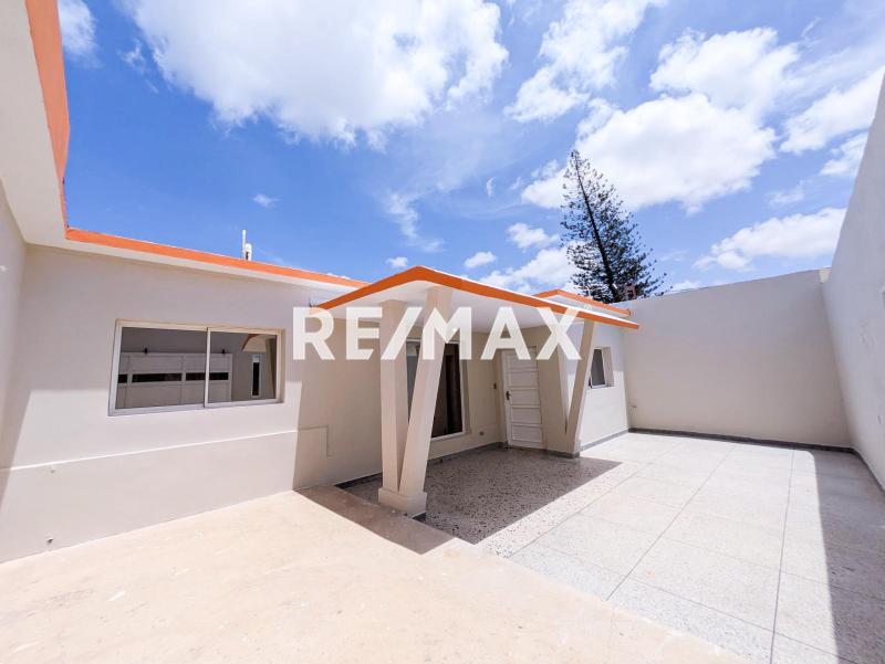 En Venta Casa o TownHouse Judibana, punto Fijo