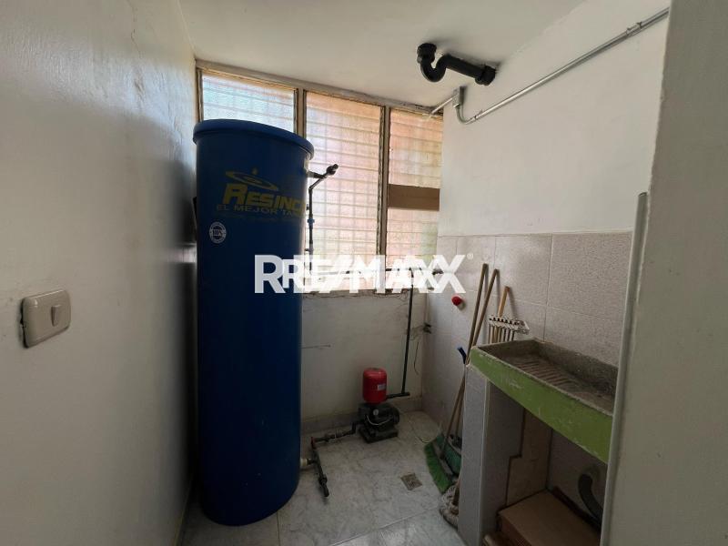 En Venta Apartamento Avenida Girardot, Centro, Punto Fijo, Falcón, 4102, VEN