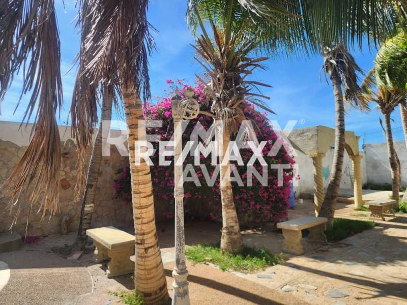 En Venta Casa o TownHouse Villa Marina, Falcón, VEN