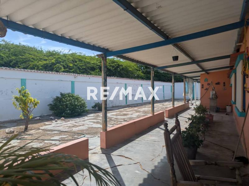 En Venta Casa o TownHouse Adicora, Falcón, 4142, VEN