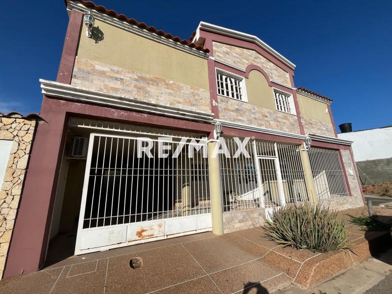 En Venta Casa o TownHouse Puerta Maraven, Cardón, Falcón, 4154, VEN