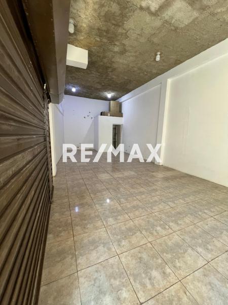 En Alquiler Local Comercial Cc Galerías paraguana, Puerta maraven