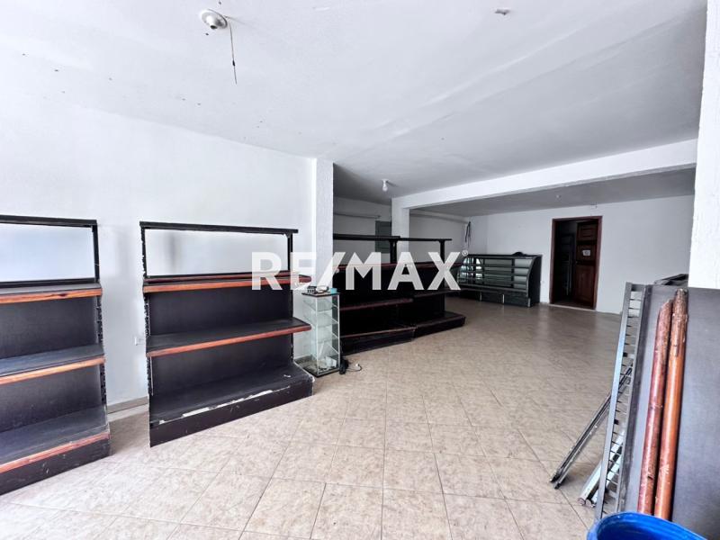 En Alquiler Local Comercial Avenida Ollarvides, Puerta Maraven, Cardón, Falcón, 4154, VEN