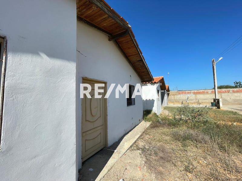 En Venta Casa o TownHouse Avenida Principal de Guanadito, Guanadito, Falcón, 4148, VEN