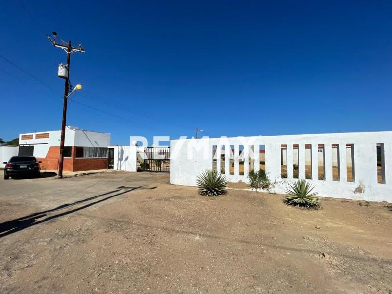 En Venta Casa o TownHouse Avenida Principal de Guanadito, Guanadito, Falcón, 4148, VEN