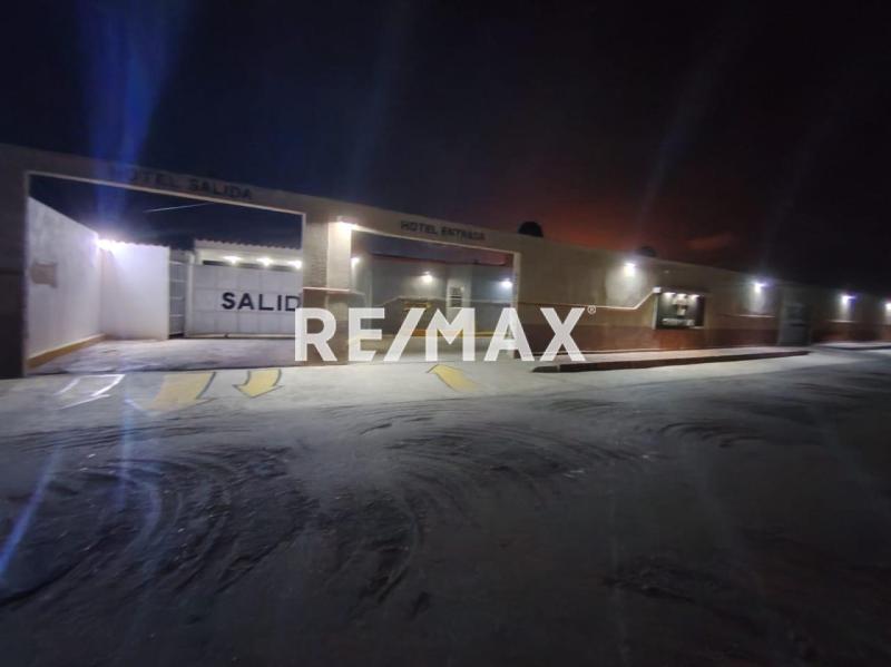 En Venta Hotel Av. los Olivos, Guanadito, Los Taques, Falcón, 4102, VEN